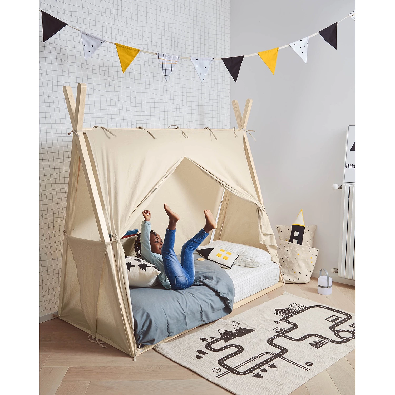 Kids Club Collection Guirlande de fanions Zalia - Jaune 3 Kids Club Collection Guirlande de fanions Zalia - Jaune – Image 3