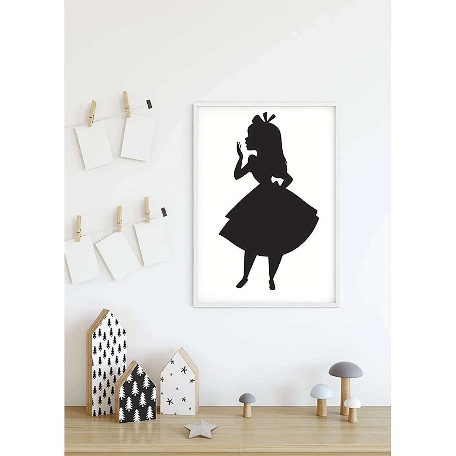 Komar Tableau déco Alice Silhouette - Noir / Blanc - Papier - 50 x 70 cm 3 Komar Tableau déco Alice Silhouette - Noir / Blanc - Papier - 50 x 70 cm – Image 3