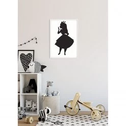 Komar Tableau déco Alice Silhouette - Noir / Blanc - Papier - 50 x 70 cm 11 Komar Tableau déco Alice Silhouette - Noir / Blanc - Papier - 50 x 70 cm -Décorations murales enfant Soldes 1000325988 220125 1504300022 MOOD DETAILS P000000001000325988 mood