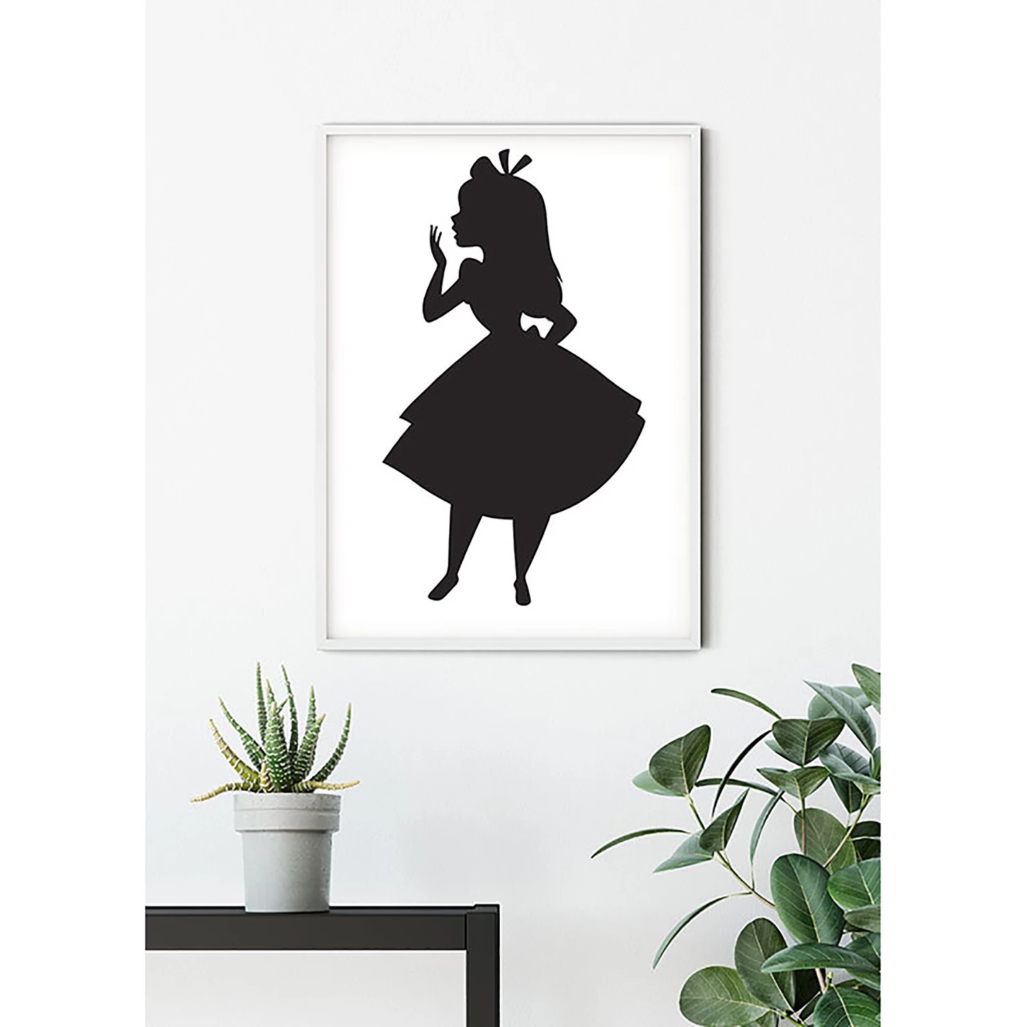 Komar Tableau déco Alice Silhouette - Noir / Blanc - Papier - 50 x 70 cm 7 Komar Tableau déco Alice Silhouette - Noir / Blanc - Papier - 50 x 70 cm – Image 7